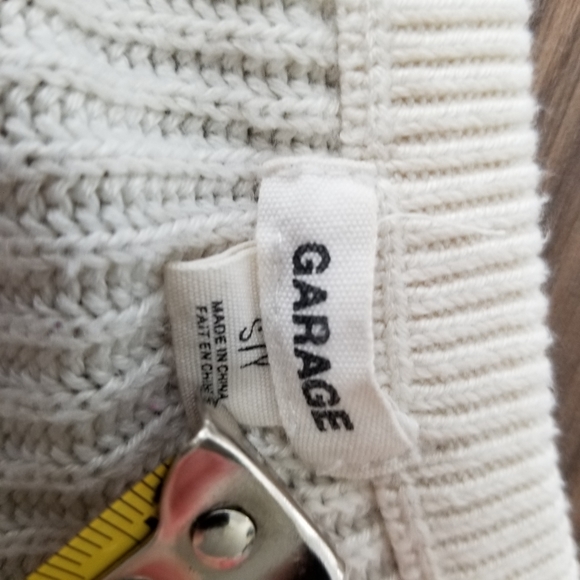 Garage white cold-shoulder knit sweater size S - Picture 5 of 13